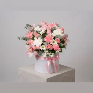 Caja con flores surtidas
